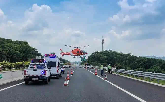句容高速公路汽车救援案例