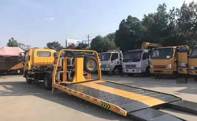 句容汽车中途维修案例
